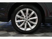 Volkswagen Passat - Image 6